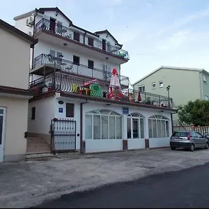  Apartament Pandza