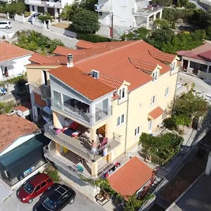  Apartman Mara